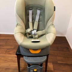 チャイルドシート　0歳から　出産準備　ベビーシート