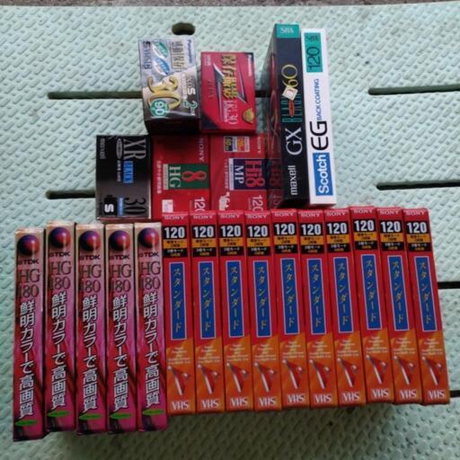 ビデオテープ　VHS S-VHS-C video8