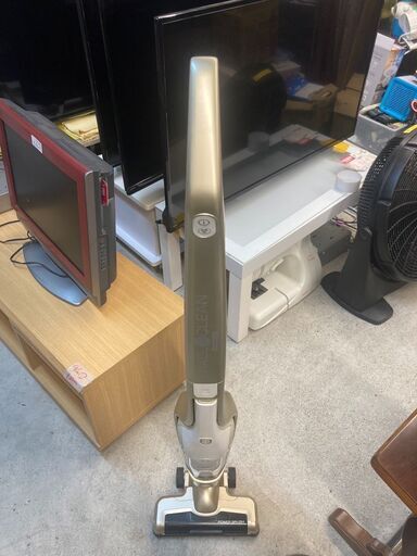 ☆中古￥2,000！AQUA　コードレススティッククリーナー　家電　2021年製　AQC-LX1F(N)型　【BG193】