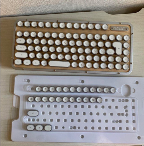 AZIO Bluetooth R.C.K. ワイヤレスキーボード