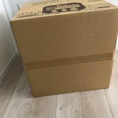 正方形　ダンボール　大きめ　引越し　の画像