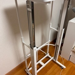 スタンディングデスクの画像