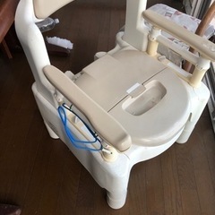 ポータブルトイレの画像