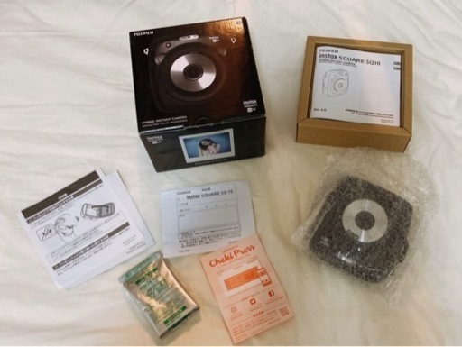 【チェキカメラ美品】intax SQUARE箱付き SQ10 今だけフィルム付き