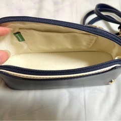 【新品】アフターヌーンティー 鞄 紺 青　斜め掛け ショルダーバックの画像