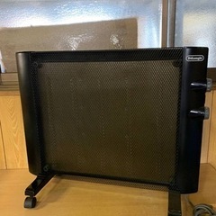 デロンギ・ジャパン　デロンギマイカパネルヒーター　HMP900J-B