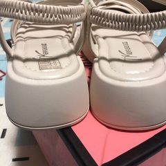 新品未使用　22.5の画像