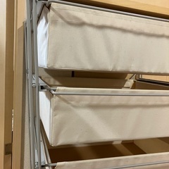 【無料でお譲りします】無印の帆布バスケット付き収納ラックの画像