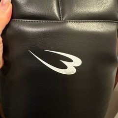 空手　格闘技用のミット等4点セットの画像