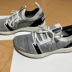 ランニングシューズ　PUMA　NRGYの画像