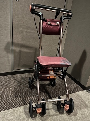 幸和製作所TakaoF シルバーカー