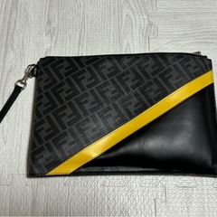 FENDI クラッチバッグ