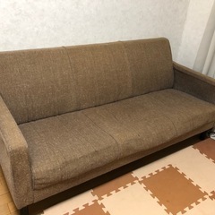 コクヨ　3人がけソファ　　無料