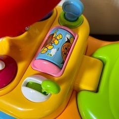 アンパンマン よくばりビジーカー 押し棒+ガード付きの画像