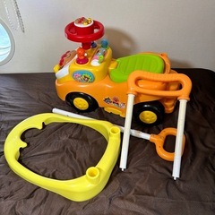 アンパンマン よくばりビジーカー 押し棒+ガード付きの画像