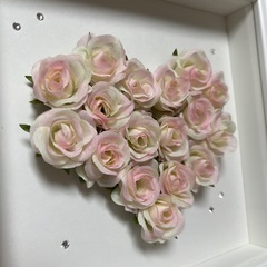 ハートのバラ壁がけの画像