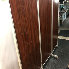 3連パーテーション　アルミ　キャスター付きの画像