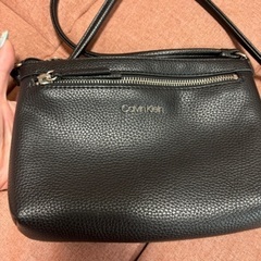 カルバンクライン　ハワイ購入　ブラック　ポシェットの画像