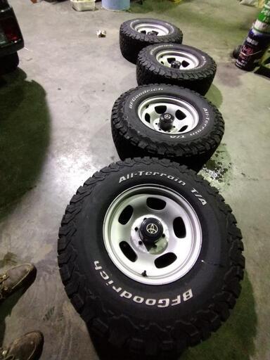 ランドクルーザー80　純正　鉄チンホイール＋2023年製タイヤ