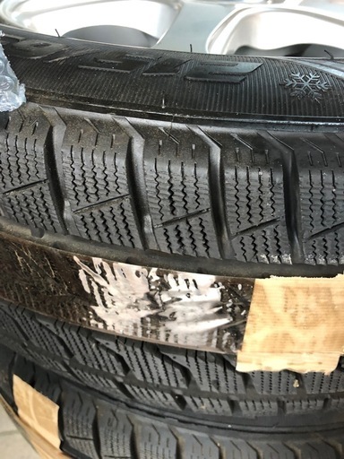 215.65R16スタッドレスタイヤアルミホイールセット