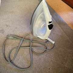 アイロン　新古品