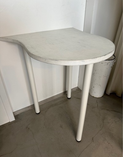 【再々値下げ！】ディスプレイ　テーブル