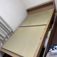 畳引き出し付きセミダブルベッド
