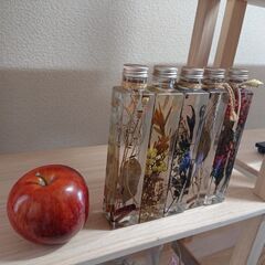 募集中／ フラワー 花 花瓶 オイル フラワー リンゴ 林檎 造花 インテリア 雑貨 お洒落 最安 美品 アンティークの画像