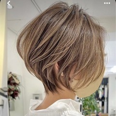 🦋無料🦋【グラデーションカット＋トリートメント付き】営業後のご案内