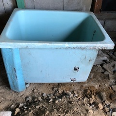 建築廃材　浴槽　無料　