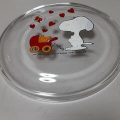 スヌーピー柄ガラス製お皿の画像