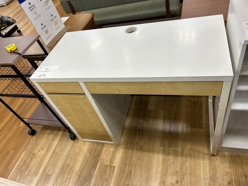 【トレファクイオンタウン上里店】IKEAのデスク入荷しました！！