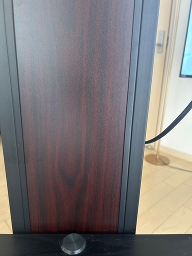 【テレビスタンド付】Hisense 40インチ液晶テレビ