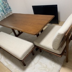低めタイプ（高さ65㎝）テーブルとベンチ