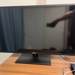 ASUSモニター　32インチ