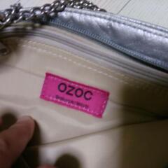 OZOCブランドシルバーバッグの画像