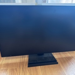 モニター27インチ
