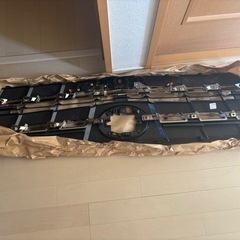 アルファード 40系　新車外しグリルの画像