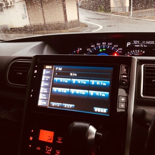 la600 タント  8インチナビ