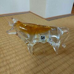 牛 月夜野工房 上越クリスタル硝子 ガラス 置物 オブジェの画像