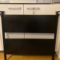 美品　ニトリ　マグネットがくっつくつっぱりキッチンパネル　黒