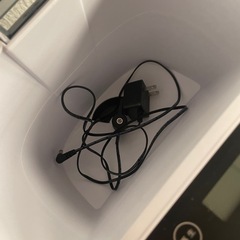 カリカリマシーン （うちのこエレクトリック製 犬猫用タイマー式自動給餌器）の画像