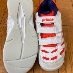 テニスシューズの画像