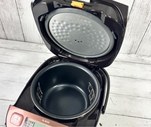 お引取り限定 19年製 象印 ZOJIRUSHI 極め炊き 3合 マイコン炊飯ジャー 炊飯器 NL-BC05