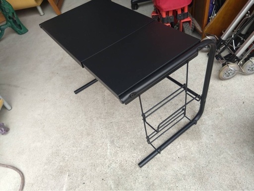 ● ニトリ ラップホルダー付き 伸縮 レンジ上ラック ブラック 幅44～64cm  便利棚 空間棚 中古 ③