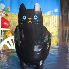 黒猫の物入れ