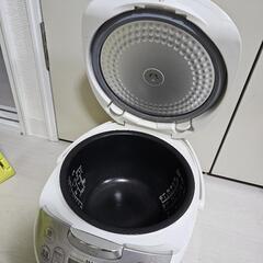 炊飯器の画像