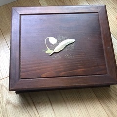 【お譲り先決定】木製ジュエリーケース