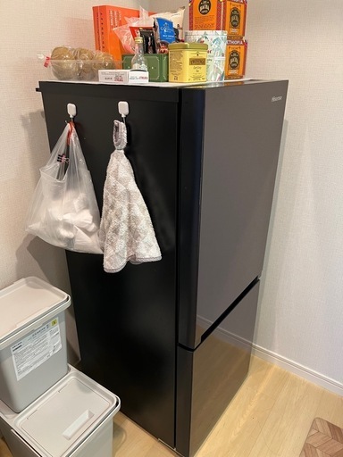 【予約済み】冷蔵庫 - Hisense HR-G1501 154L、2018年モデル、481x583x1231。 Fridge - Hisense HR-G1501 154L, 2018 model year, 481x583x1231