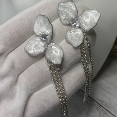 ハンドメイドピアス。の画像